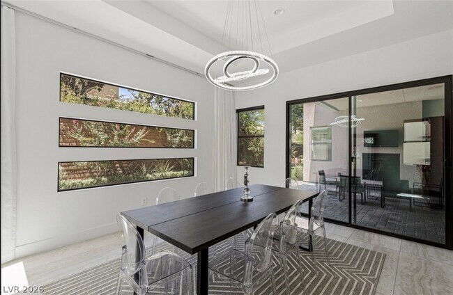 Building Photo - 47 Pristine Glen St