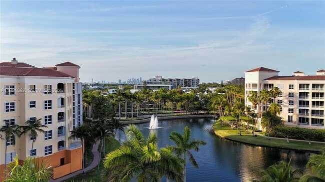 Building Photo - 733 Crandon Blvd