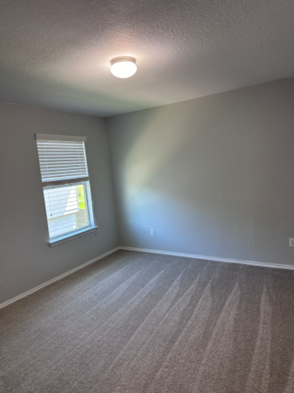 Building Photo - 3108 Claymore St
