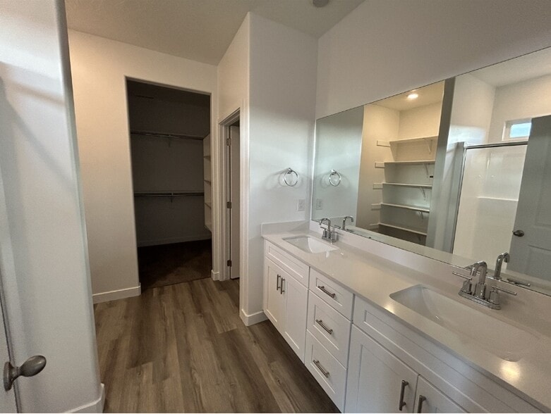 Primary Bathroom Double Vanity - 1362 S Gulch Ln