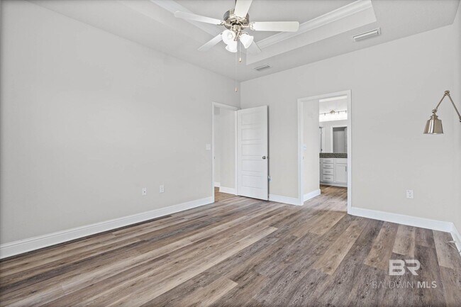 Building Photo - 21549 Yosemite Blvd