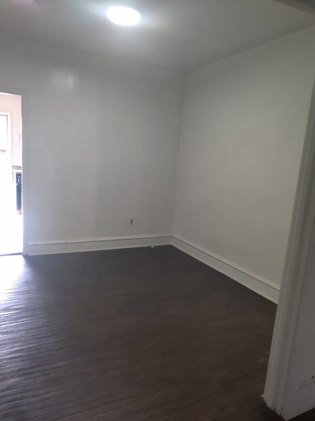 Building Photo - 6139 Walker St