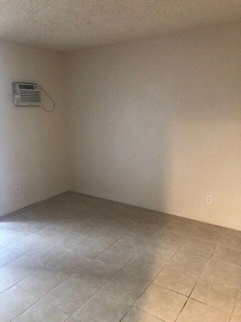 Building Photo - Presidio - 3310