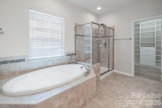 Building Photo - 3048 Arsdale Rd