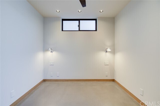 Building Photo - 1612 Ocean Dr