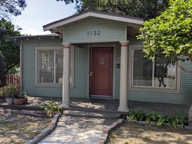 Building Photo - 1132 E Lomita Ave