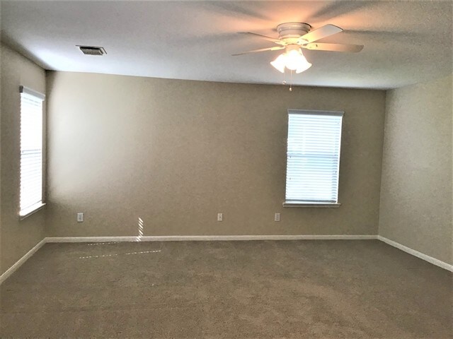 Building Photo - 16311 Hayesford Ln