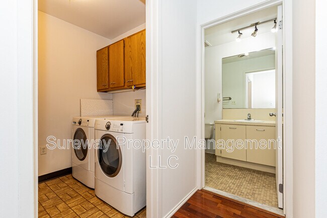 Building Photo - 1 Markham Rd