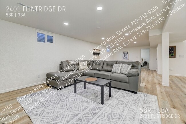 Building Photo - 2401 Flintridge Dr