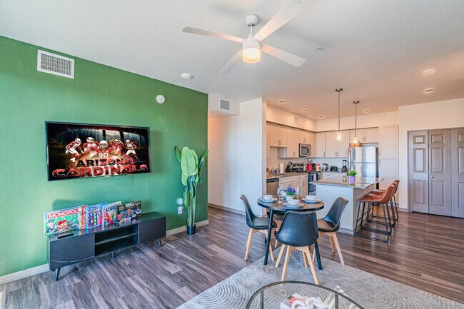 Building Photo - 9600 W Georgia Ave