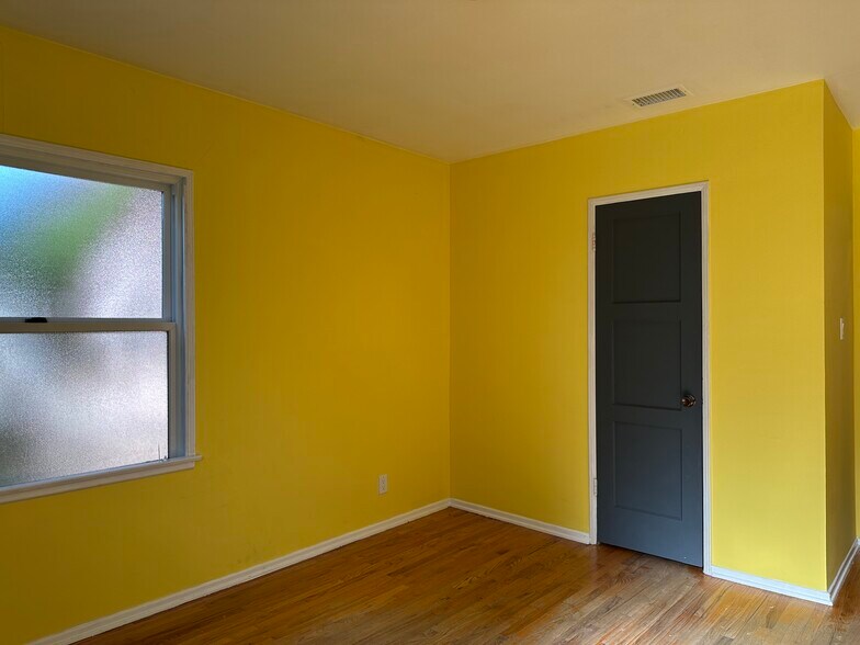 Building Photo - 5150 Purdue Ave