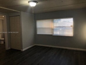 Building Photo - 10534 Marina Way