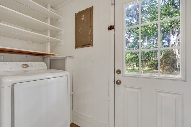 Building Photo - 12473 Northwood Rd