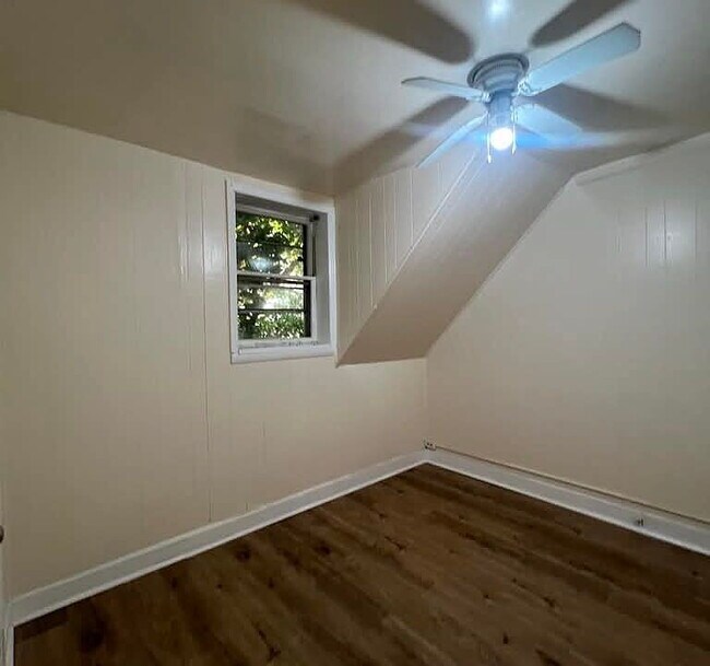 Building Photo - Single family home