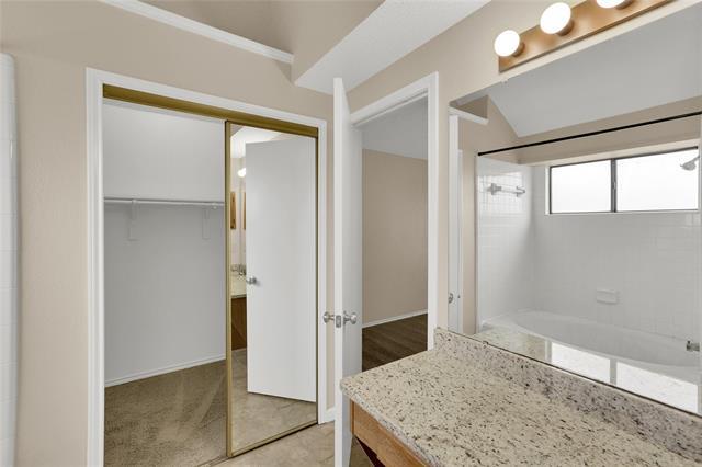 Building Photo - 4325 Harvest Hill Rd