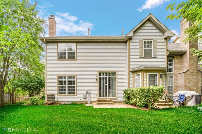 Building Photo - 2047 Ivy Ridge Dr