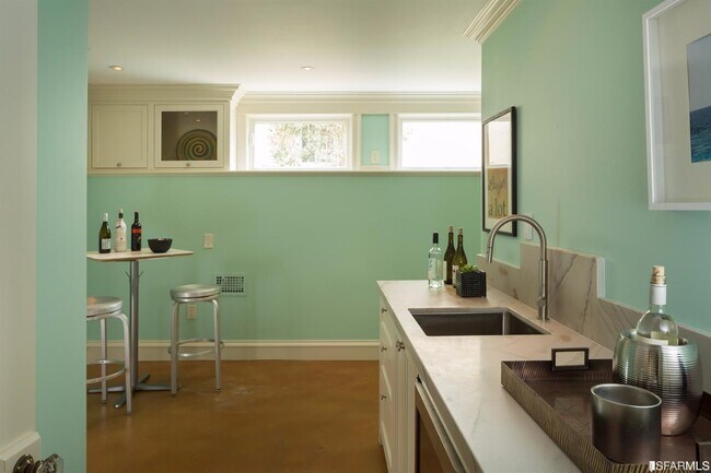 Building Photo - 30 Santa Clara Ave