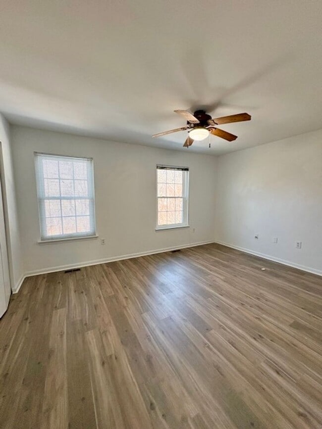 Building Photo - 18250 Paladin Dr