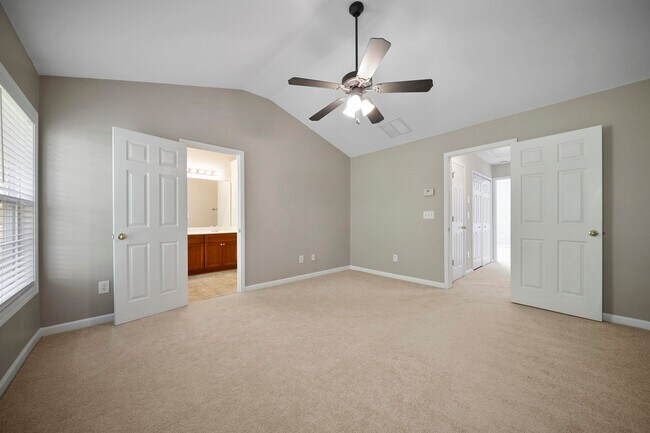 Building Photo - 3305 Chastain Gardens Dr NW