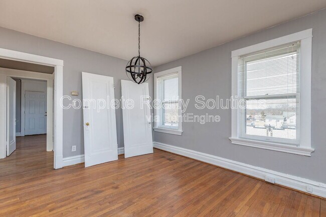 Building Photo - 5352 Neosho St