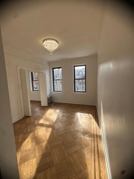 Building Photo - 1923 Bay Ridge Pkwy