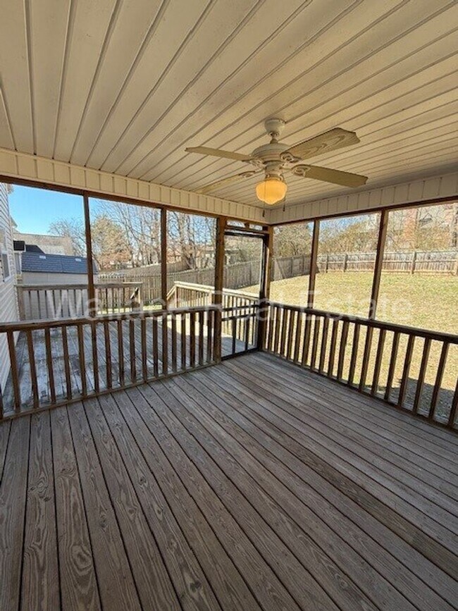 Building Photo - LOCATED IN HALLS:  BEAUTIFUL 2 STORY HOME WITH 3 BEDROOMS AND 2.5 BATHS