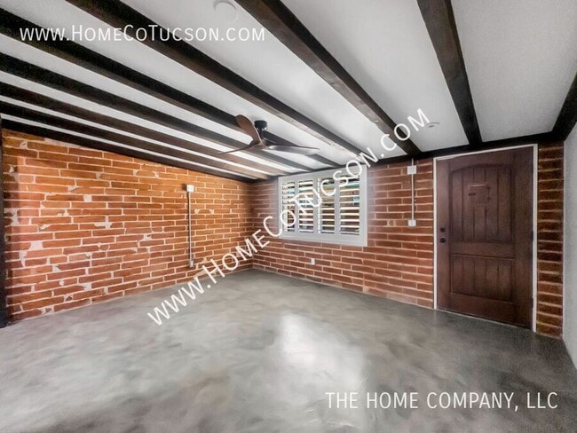 Building Photo - 4535 E Fairmount St