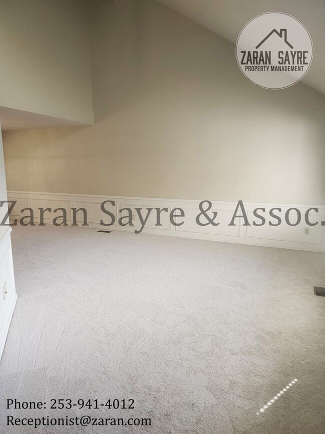 Building Photo - 399 - Gorgeous 3-bedroom!