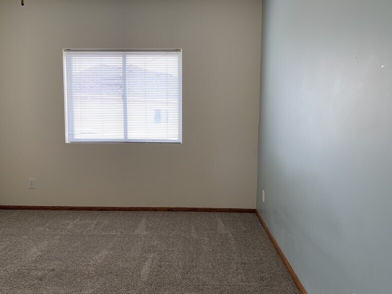 Building Photo - 1815 SW White Birch Cir