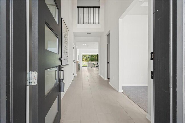 Building Photo - 1128 Villa Rialto View