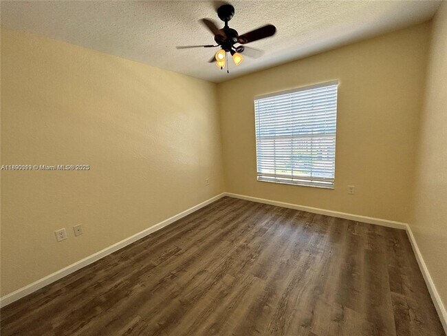 Building Photo - 7828 Parsons Pine Dr