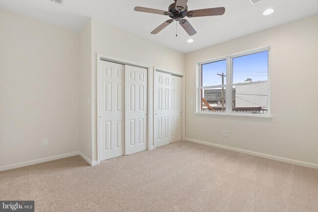 Building Photo - 118-20 Richmond St