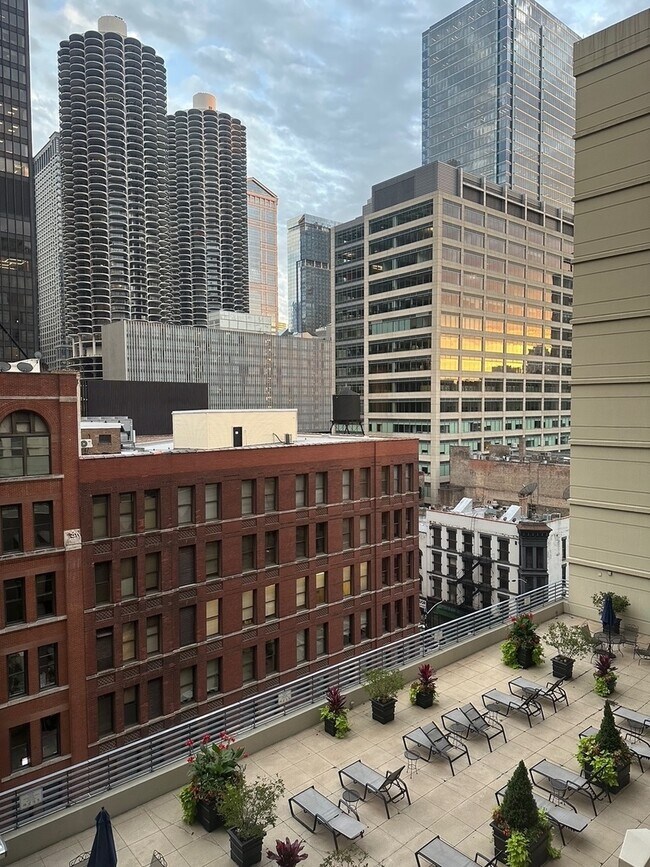 Building Photo - 440 N Wabash Ave
