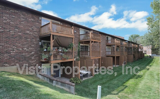 Building Photo - 737 N Hite Ave