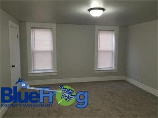 Building Photo - 907 Kellogg St