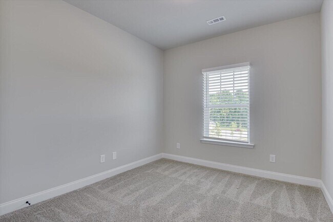 Building Photo - 1232 Gregory Landing Dr