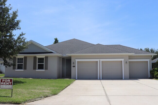 Primary Photo - 28 Abacus Ave