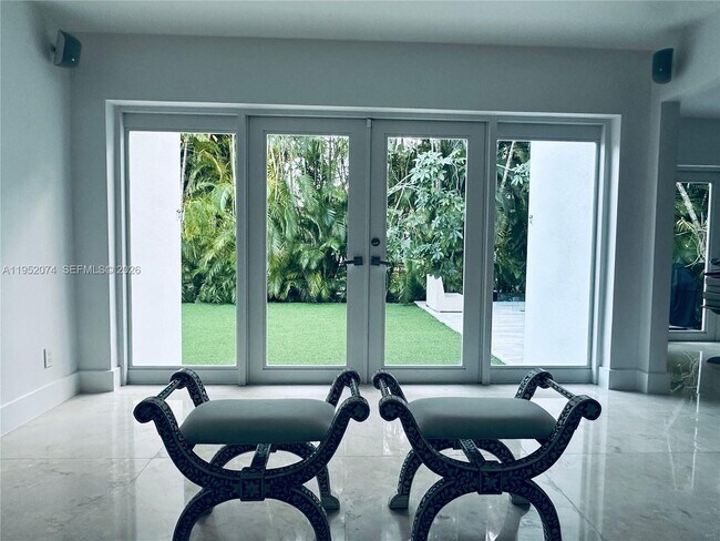 Building Photo - 1430 Baracoa Ave