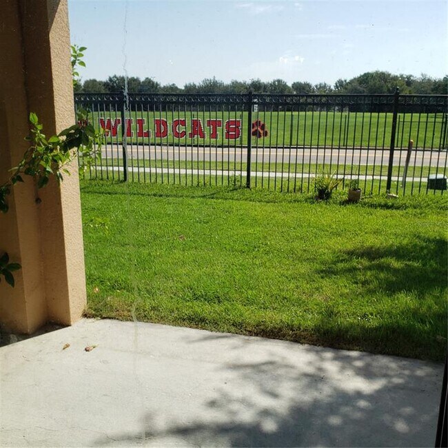 Building Photo - 2020 Leather Fern Dr