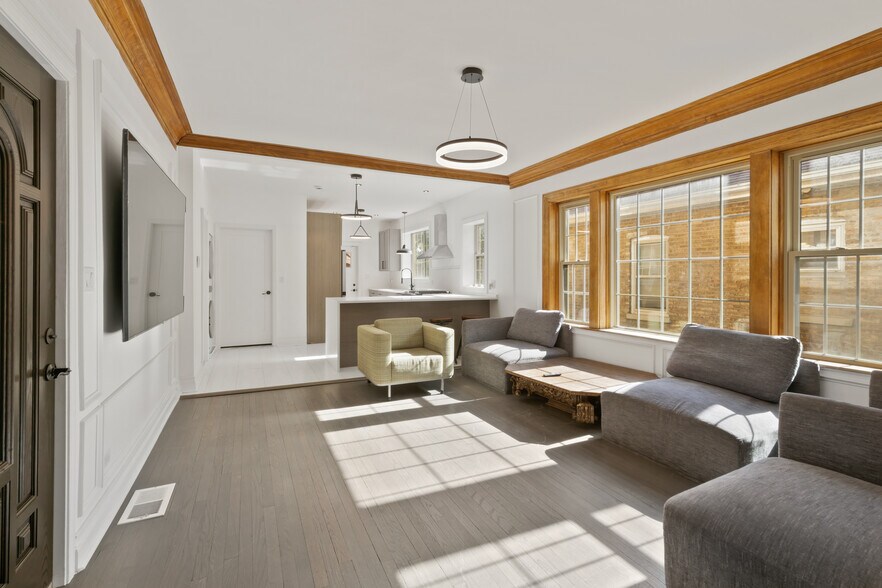 Building Photo - 7131 W Altgeld St