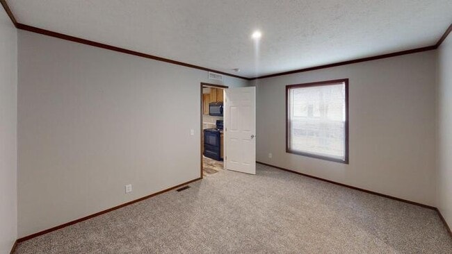 Building Photo - 120 Northwest Dr