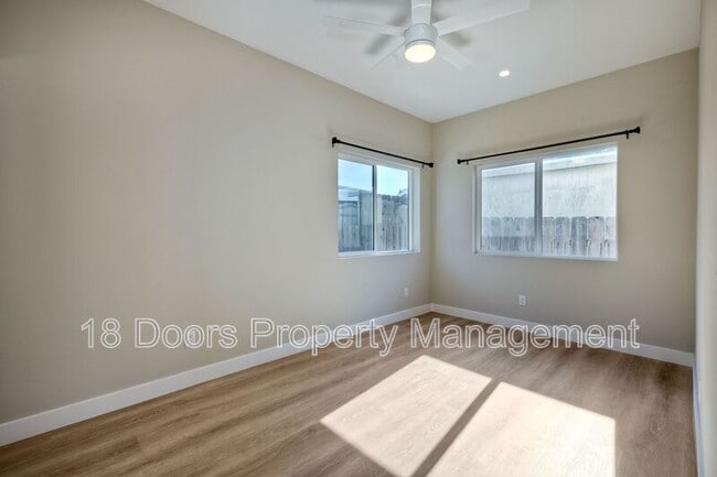 Building Photo - 5169 Tipton St