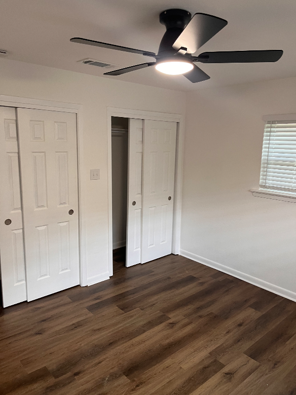 Building Photo - 754 Westbrook Dr