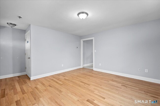 Building Photo - 38 Soundview Ave