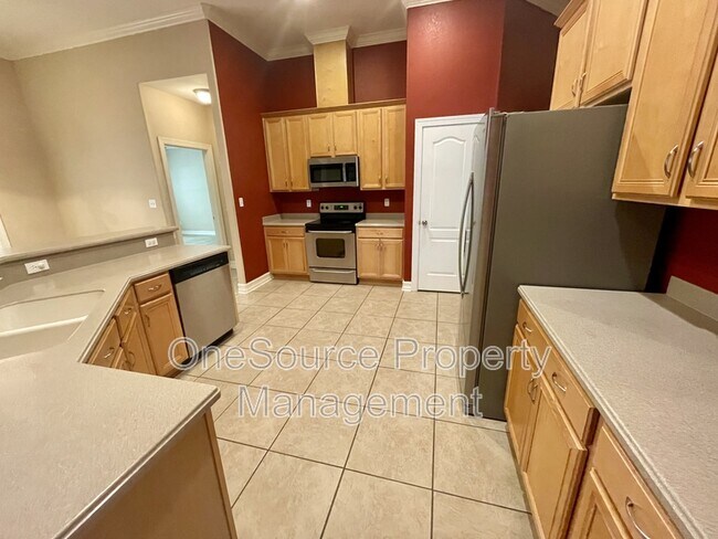 Building Photo - 979 Watersview Dr