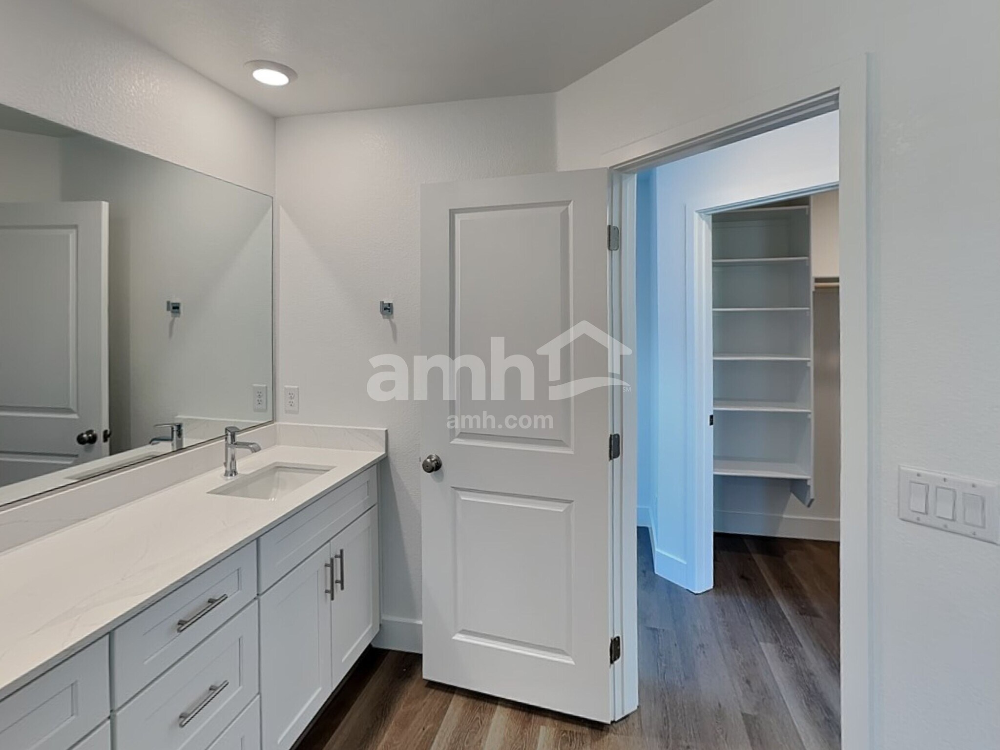 Building Photo - 8171 Braavos Peninsula Ave