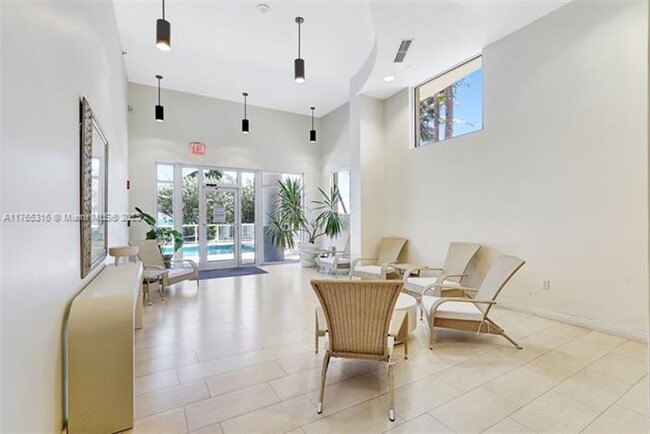 Building Photo - 8911 Collins Ave