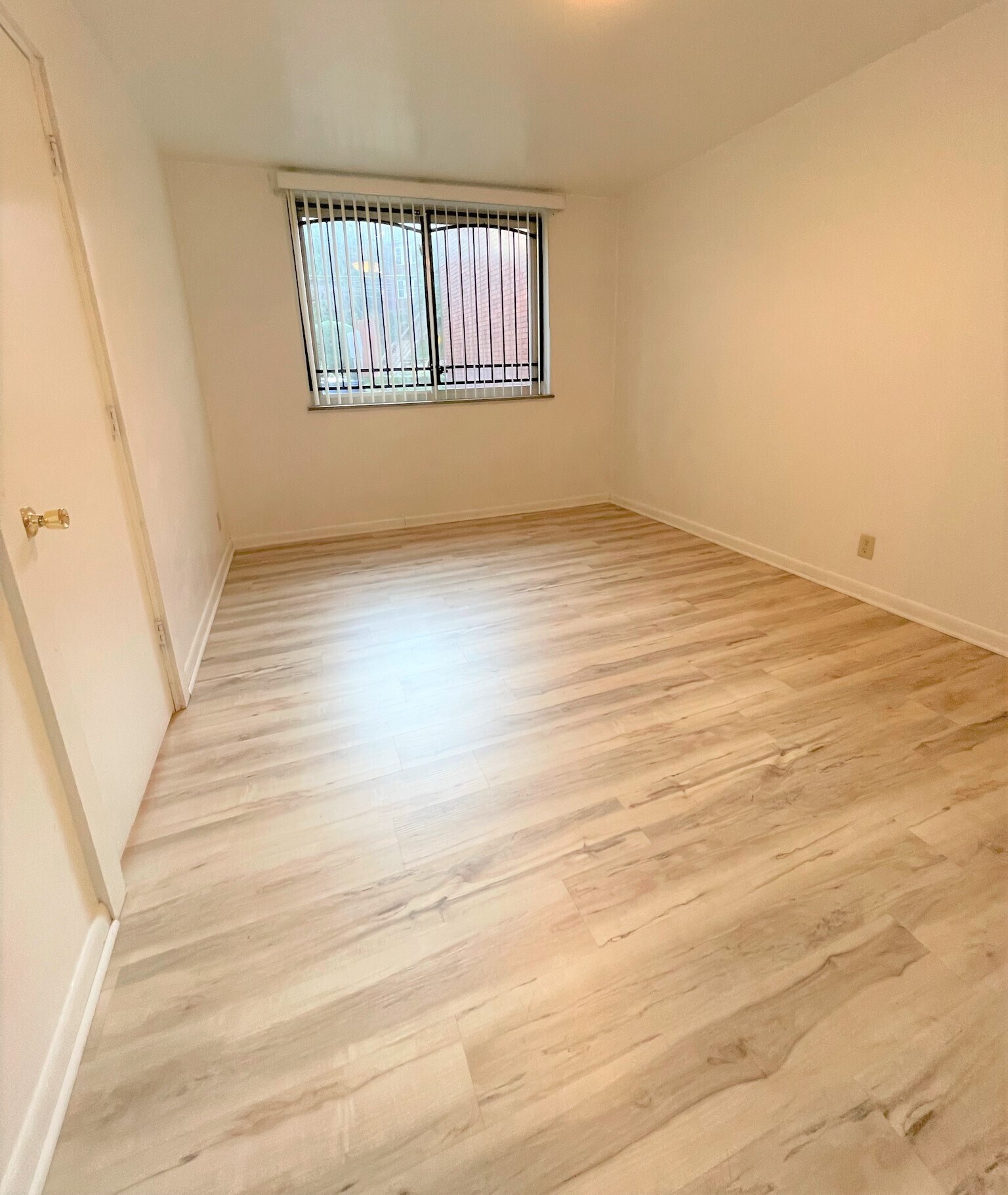 Building Photo - 5712 Phillips Ave