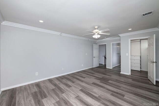 Building Photo - 123 Horizon View Dr