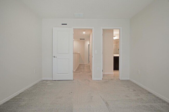 Building Photo - 1721 Delightful Dr
